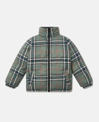 Pufferjacke mit hohem Kragen und kariertem Futter