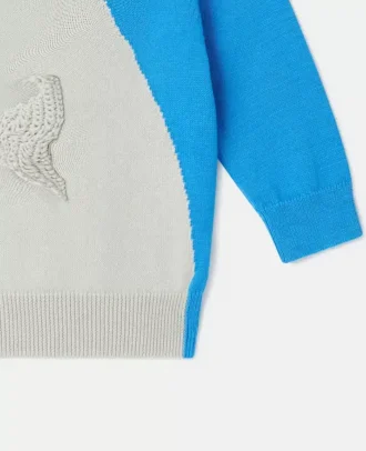Pullover mit Haifischmotiv