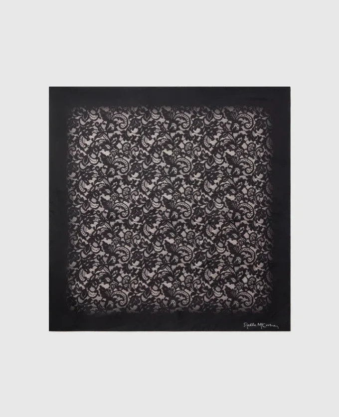 Quadratischer Schal mit Spitzenprint