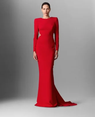 Rückenfreies, langärmeliges, bodenlanges Kleid