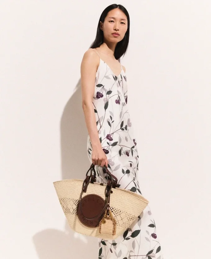 Ärmelloses Midikleid mit Kirschprint