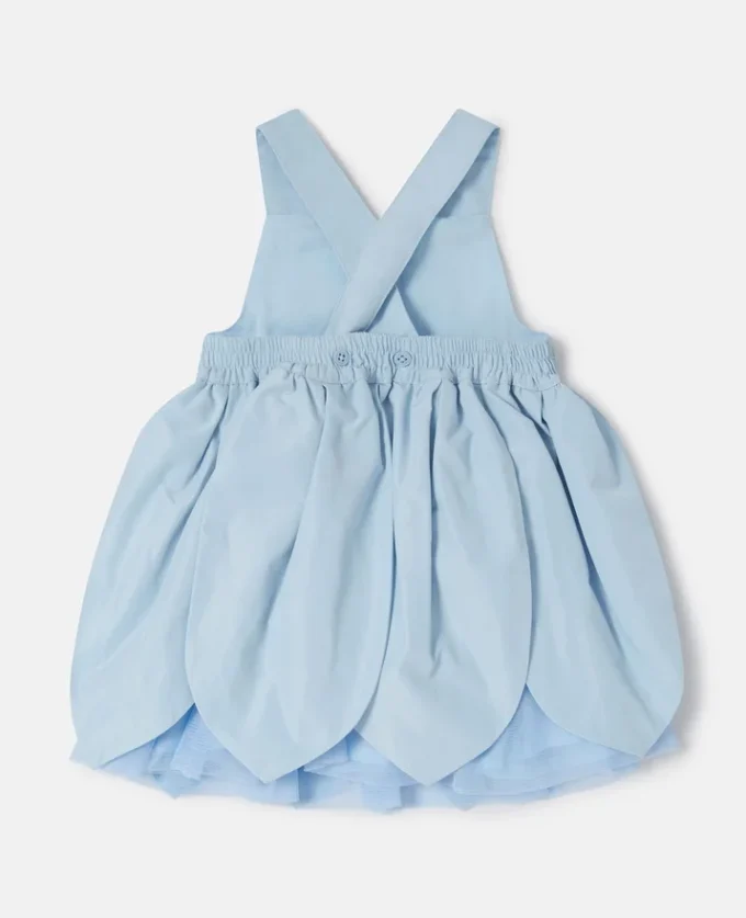 Ärmelloses Tüllkleid mit Blütenblatt-Einsätzen