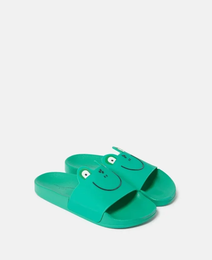 Sandalen mit Froschmotiv