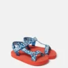Sandalen mit Moniker-Print