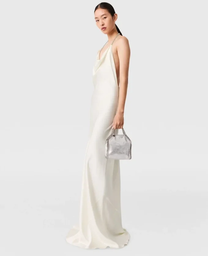 Satin-Kleid mit Falabella-Kettenriemen