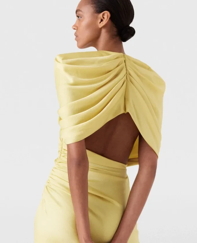 Satin-Maxikleid mit kurzen Ärmeln