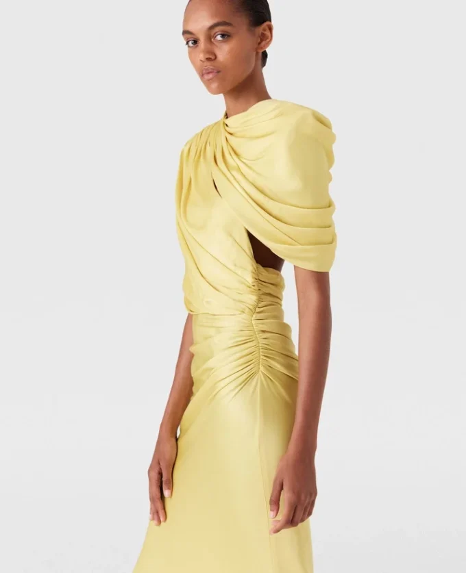 Satin-Maxikleid mit kurzen Ärmeln