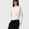 Satin-Oberteil mit Cape-Ärmeln und Cut-outs
