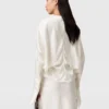 Satin-Oberteil mit Cape-Ärmeln und Cut-outs