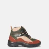 Schnürstiefel