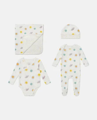 Set aus Overall, Mütze und Decke mit Planetenprint