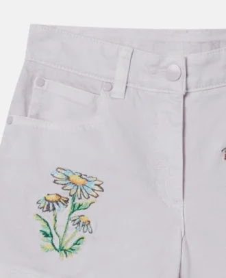 Shorts mit Blumenstickerei