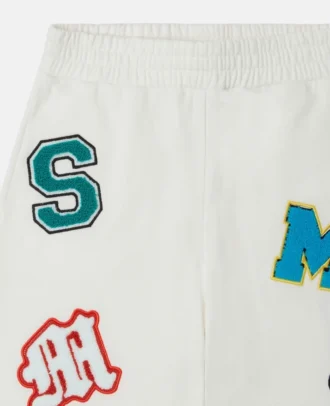 Shorts mit gestickten Markeninitialen