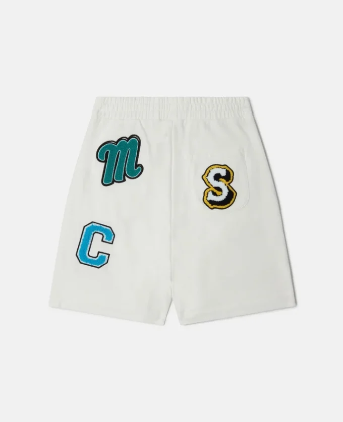 Shorts mit gestickten Markeninitialen