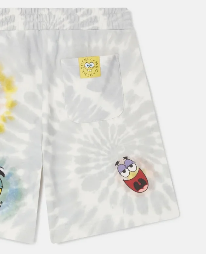 SpongeBob Shorts mit Grafikprint und Batikoptik