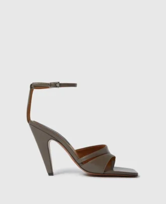 Stella Spur Pumps mit Absatz