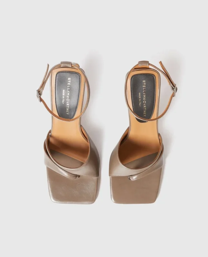 Stella Spur Pumps mit Absatz