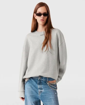Sweatshirt mit Logo-Anhänger