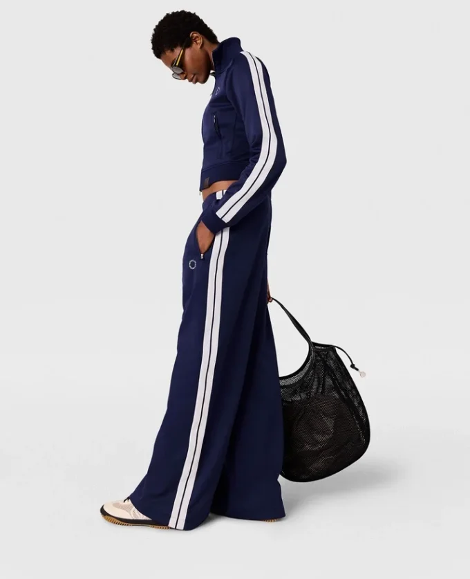 Trackjacke mit hohem Kragen und doppelten Streifen