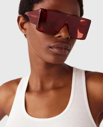 Transparente quadratische Sonnenbrille