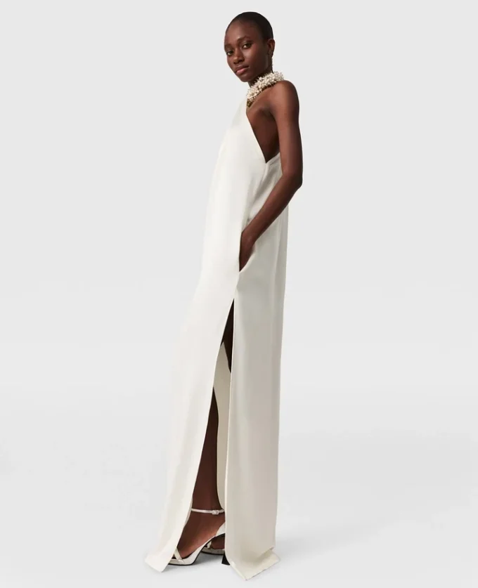 Verziertes asymmetrisches Satinkleid mit Neckholder