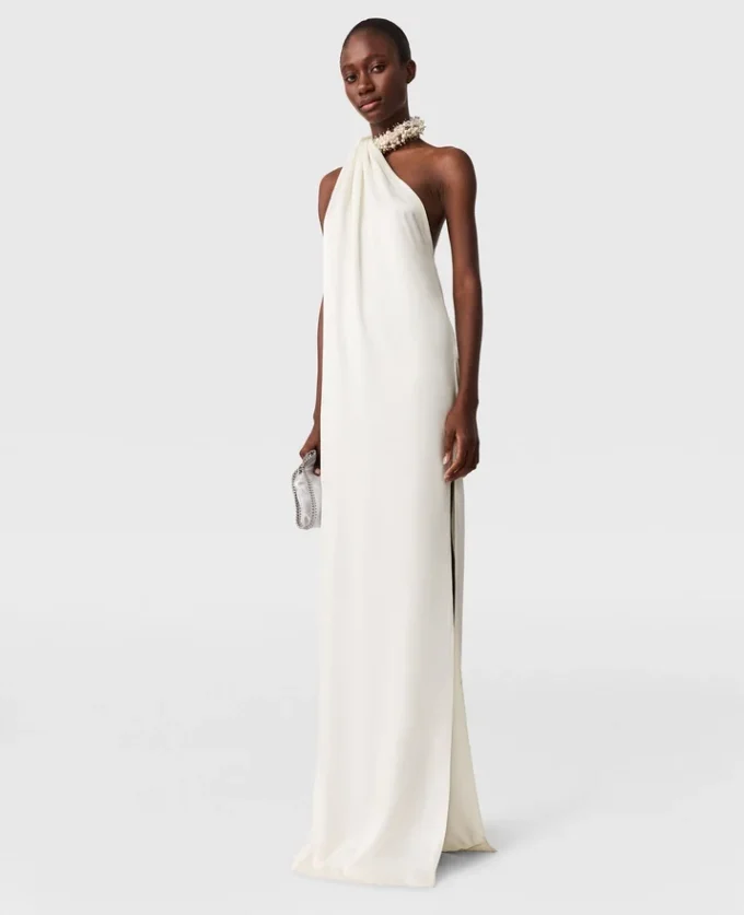 Verziertes asymmetrisches Satinkleid mit Neckholder