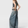 Weite Jeans mit Schnürung