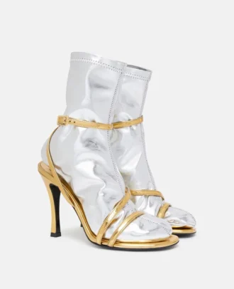 Zweifarbige Stiefel mit Sockeneffekt und Absatz